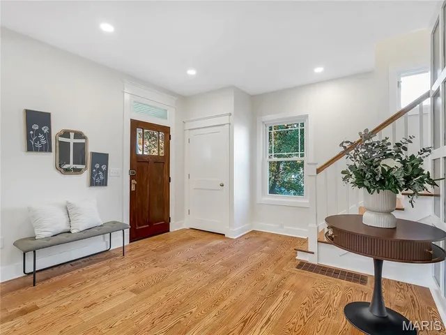 $1,195,000 | 633 North Forest Avenue, Webster Groves, MO 63119