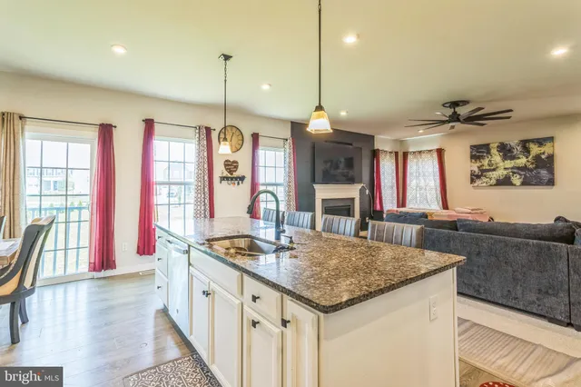 $720,000 | 96 Kingsberry Lane, Woodstown, NJ 08098