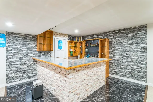 $720,000 | 96 Kingsberry Lane, Woodstown, NJ 08098