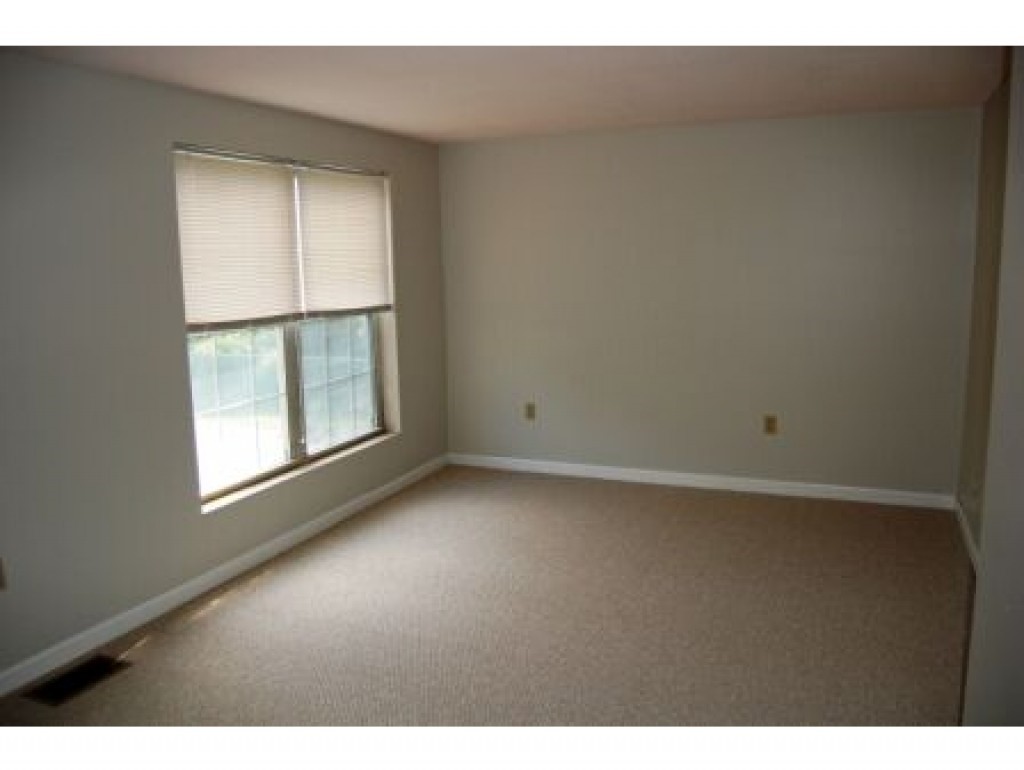 51 East Ridge Road, Unit 51 Merrimack, NH 03054 - Photo 5 of 15