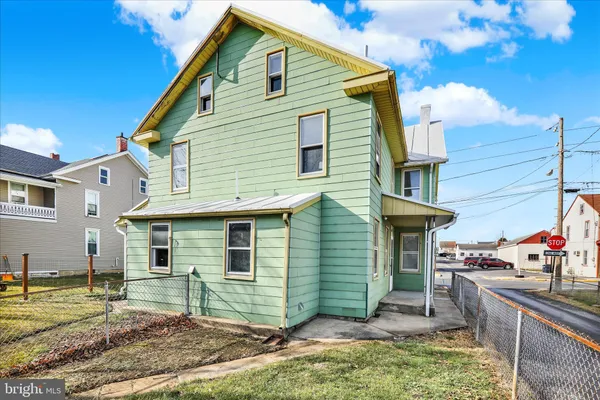 $329,900 | 23-25 North Front Street, Womelsdorf, PA 19567