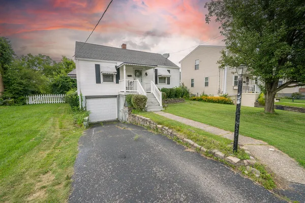 $214,900 | 12 Gail Court, Latonia, KY 41015