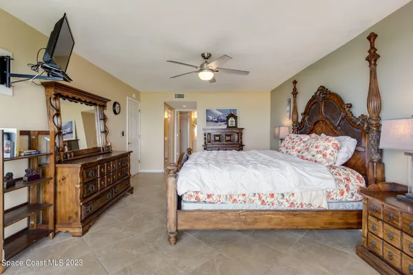 $3,200 | 555 Harrison Avenue, Unit 402, Cape Canaveral, FL 32920