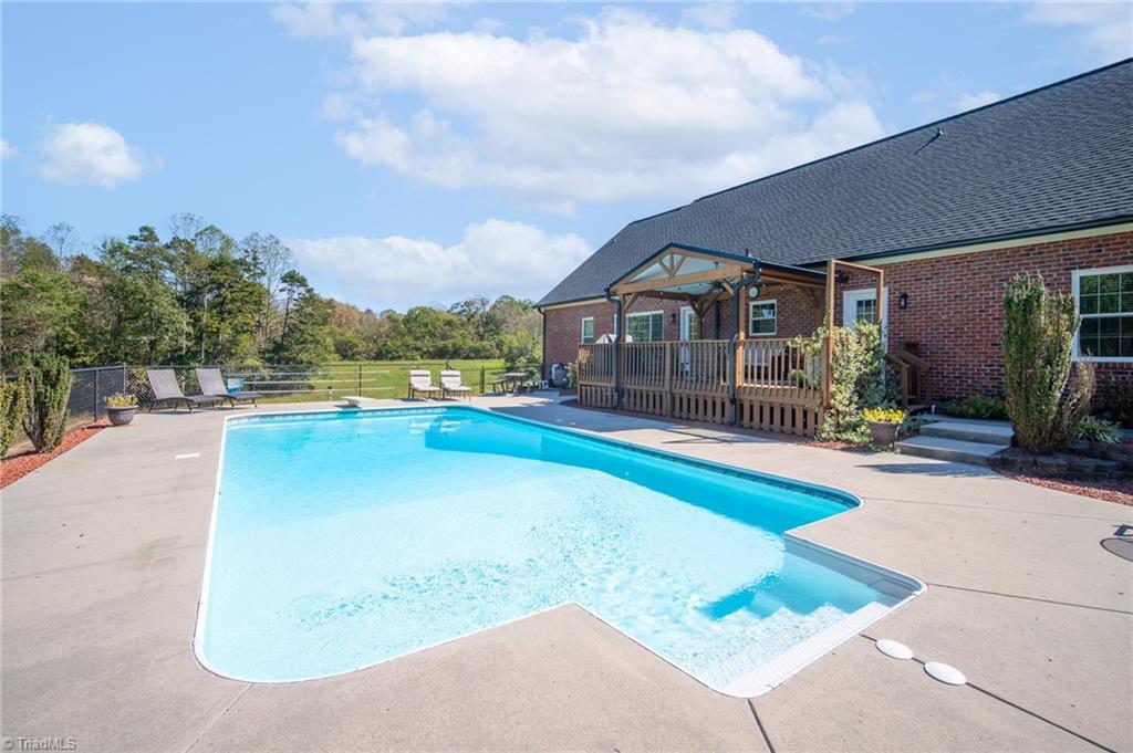 360 Sunset Road Clemmons, NC 27012 - Photo 33 of 37