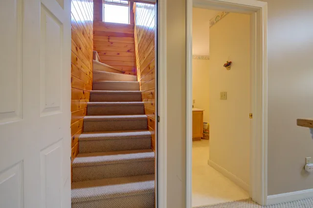 $799,900 | 6 Excalibur Court, Unit 37, Naples, ME 04055