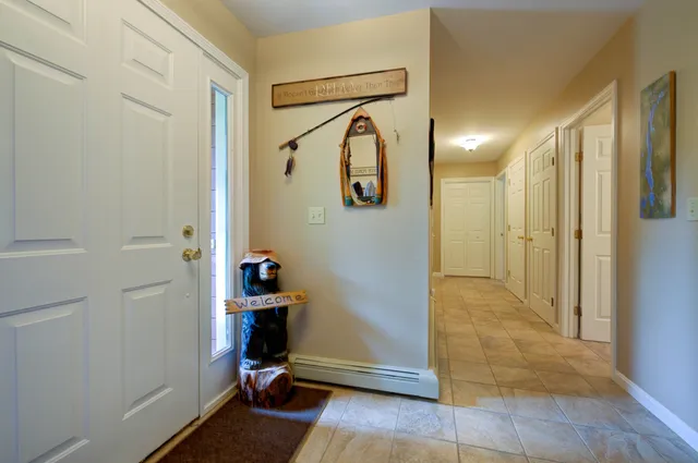 $799,900 | 6 Excalibur Court, Unit 37, Naples, ME 04055