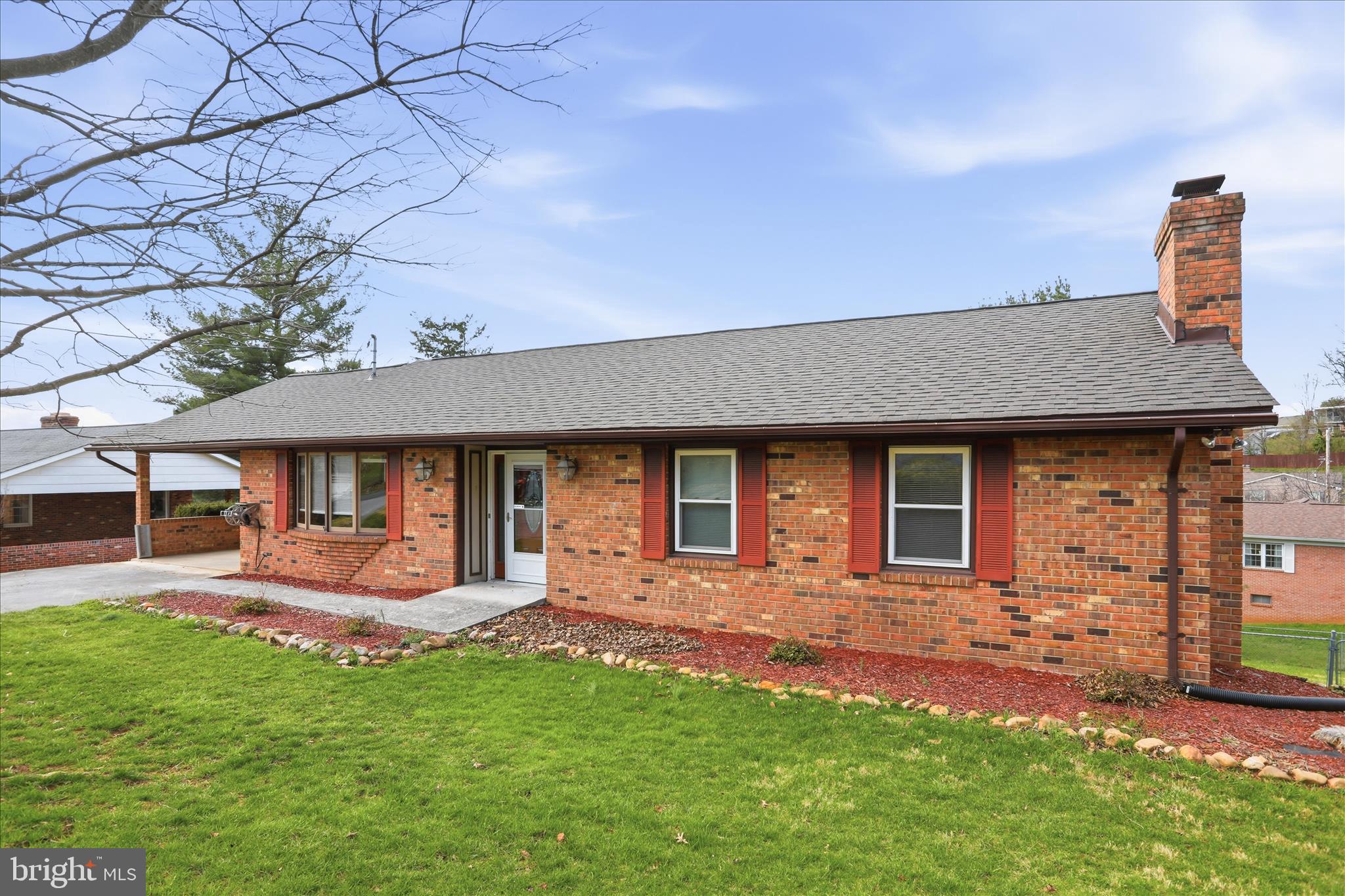 20 Gloucester Road Front Royal, VA 22630 - Photo 43 of 43 a front view of a house with a yard and trees