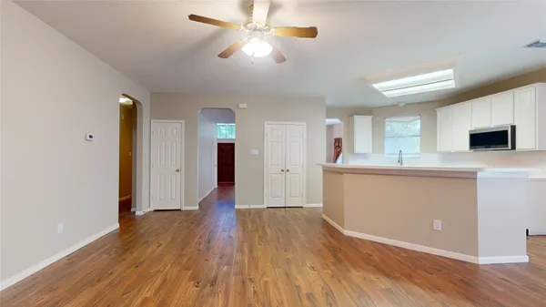 $2,400 | 4822 Silverlake Drive, Sugar Land, TX 77479