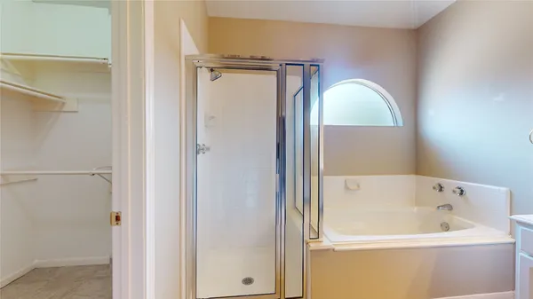 $2,400 | 4822 Silverlake Drive, Sugar Land, TX 77479