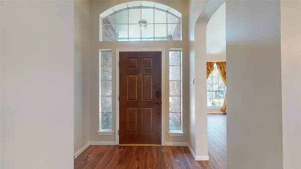 $2,400 | 4822 Silverlake Drive, Sugar Land, TX 77479