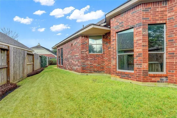 $2,400 | 4822 Silverlake Drive, Sugar Land, TX 77479