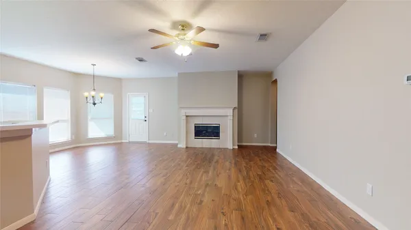 $2,400 | 4822 Silverlake Drive, Sugar Land, TX 77479