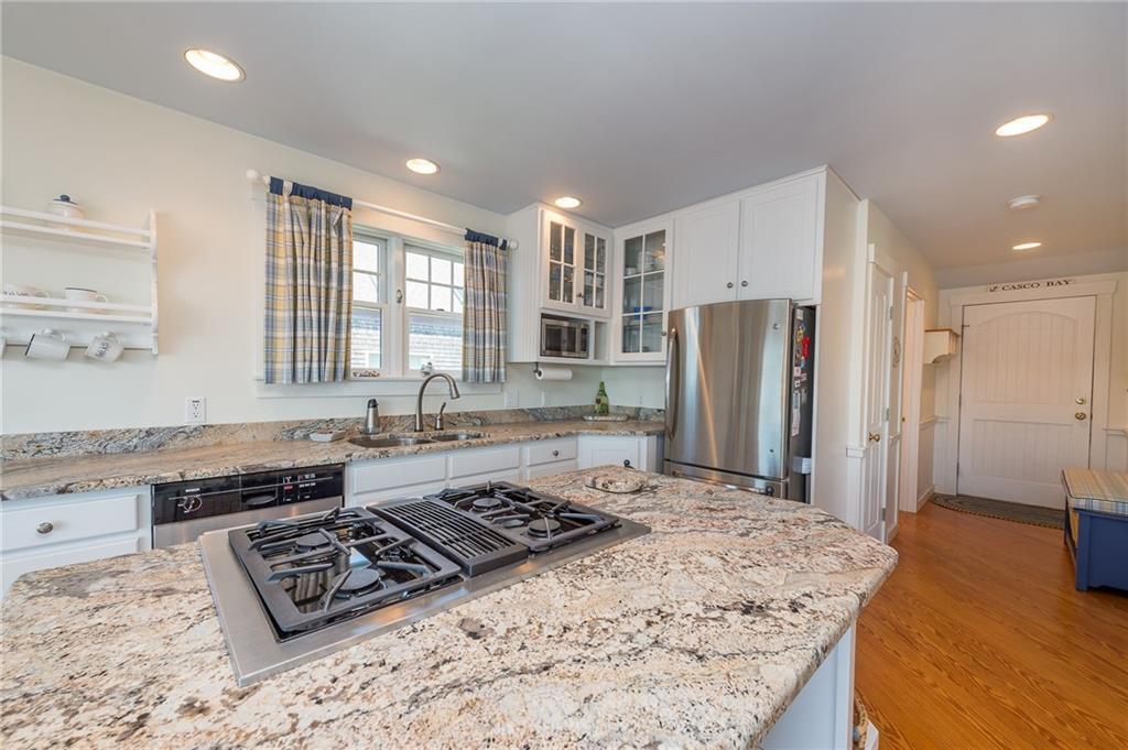 25 Garrison Cove Road Bailey Island, ME 04003 - Photo 9 of 24 Photo