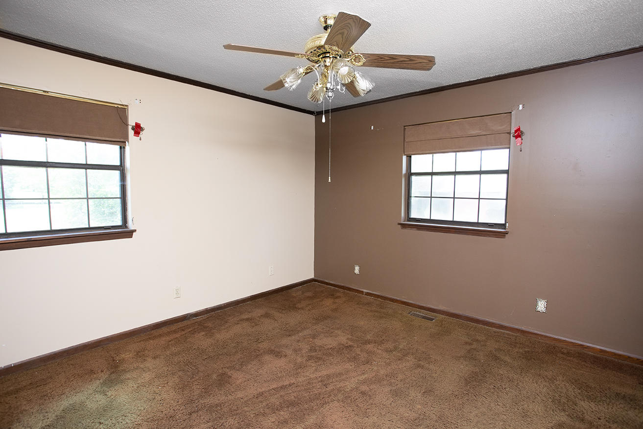 2323 Dry Valley Road Northeast Charleston, TN 37310 - Photo 16 of 22 Bedroom