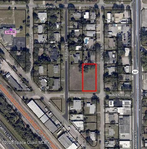 a city street filled with lots of traffic