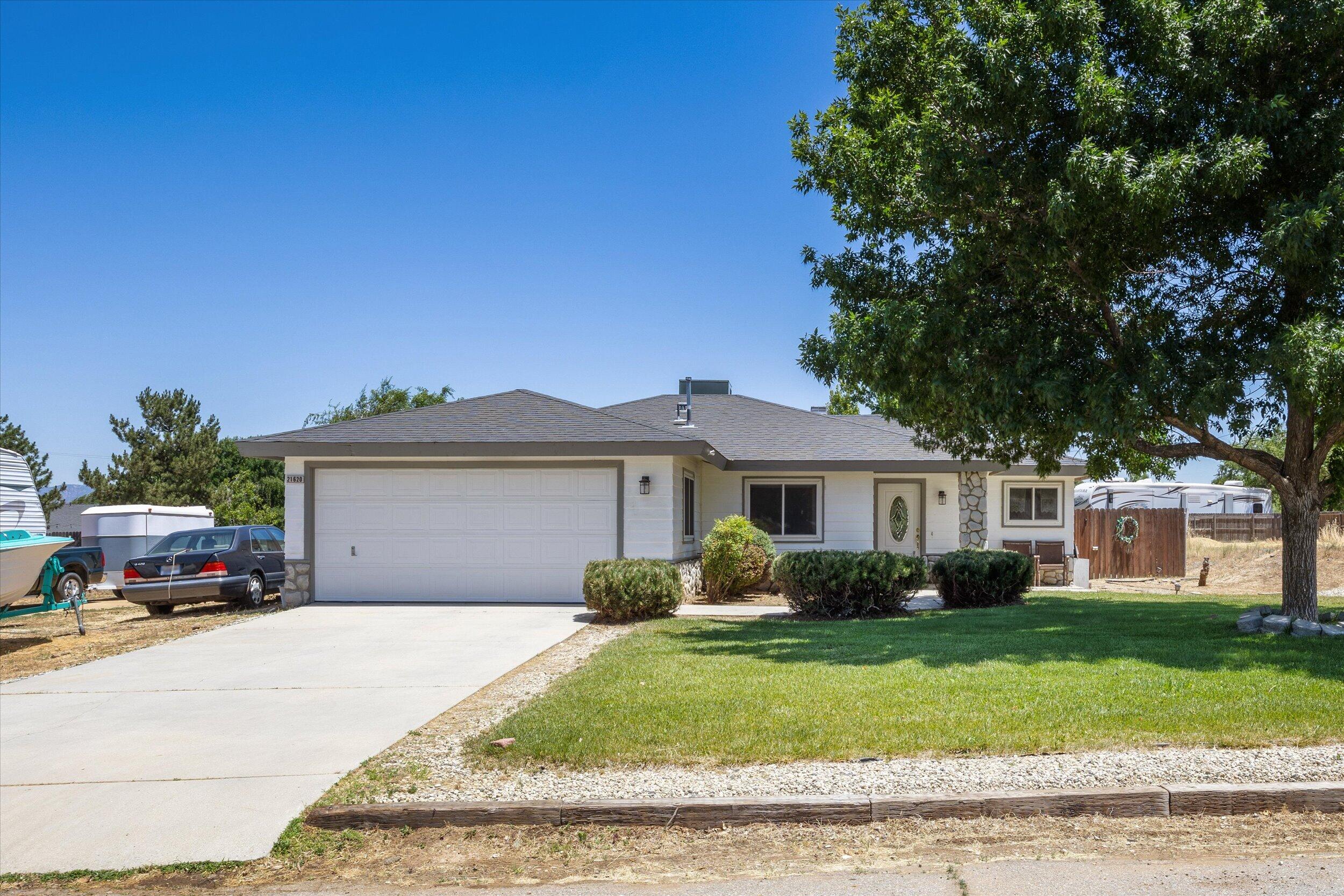 21620 Foothill Drive Tehachapi, CA 93561 - Photo 2 of 49 12-Illuminate Photography - 21620 Foothi