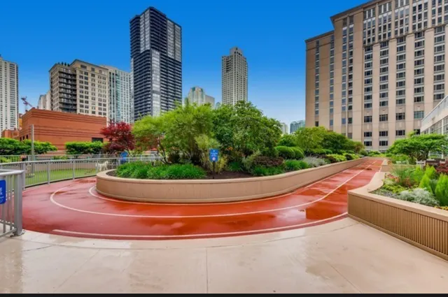 $3,500 | 545 North Dearborn Street, Unit 2510, Chicago, IL 60654