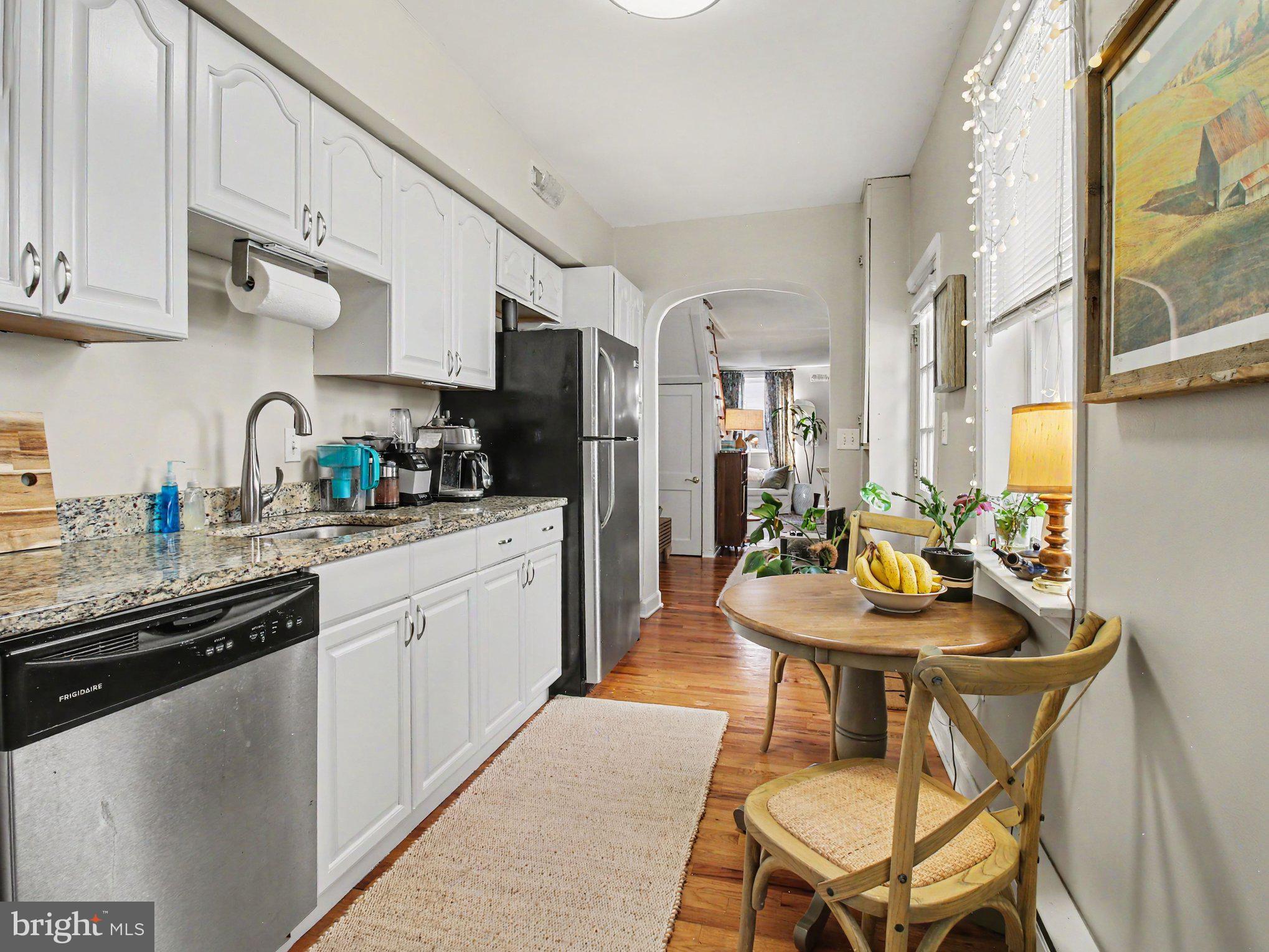 314 South Regester Street Baltimore, MD 21231 - Photo 11 of 32 Kitchen