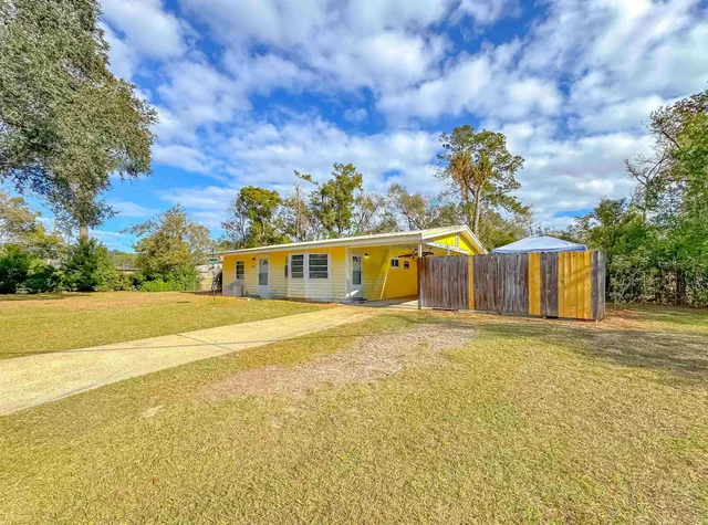 $174,900 | 2006 Karen Lane, Tallahassee, FL 32304