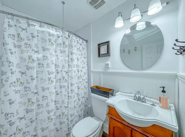 $174,900 | 2006 Karen Lane, Tallahassee, FL 32304