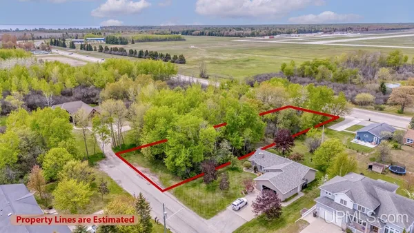 $39,000 | 1930 South 22nd Street, Escanaba, MI 49829