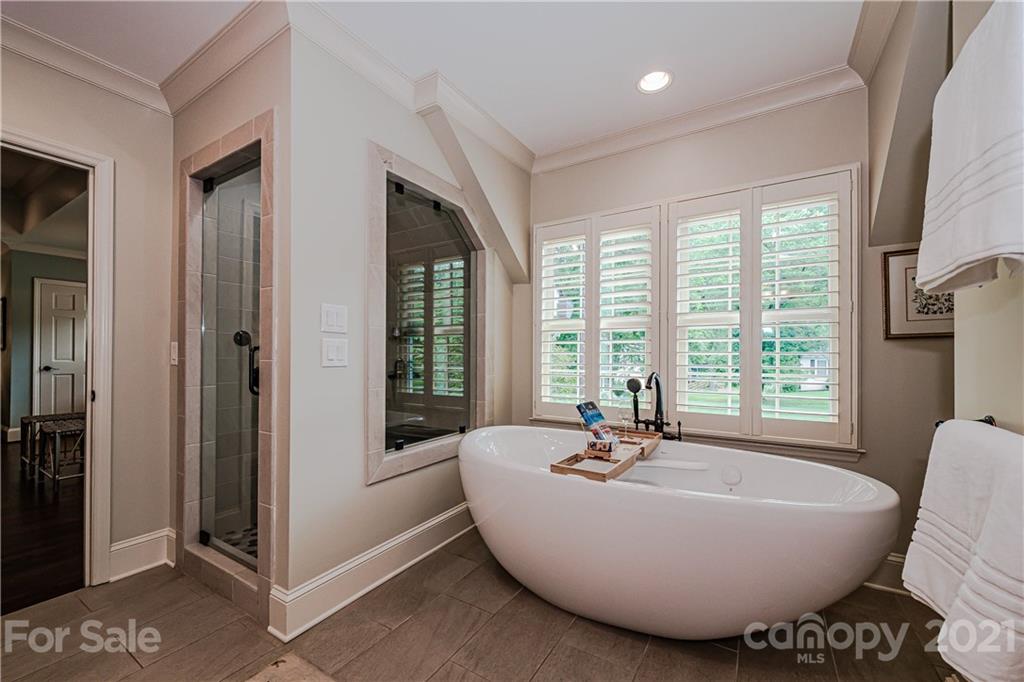 3800 River Ridge Road Charlotte, NC 28226 - Photo 21 of 48 a living room with furniture and a large window