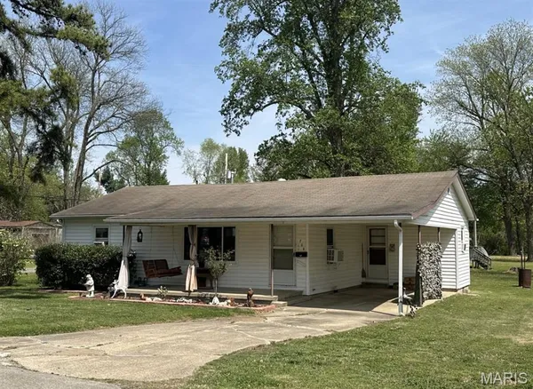 $115,500 | 708 North Hickory Street, Dexter, MO 63841