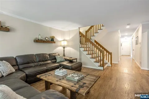 $880,000 | 57 Peach Hill Court, Ramsey, NJ 07446