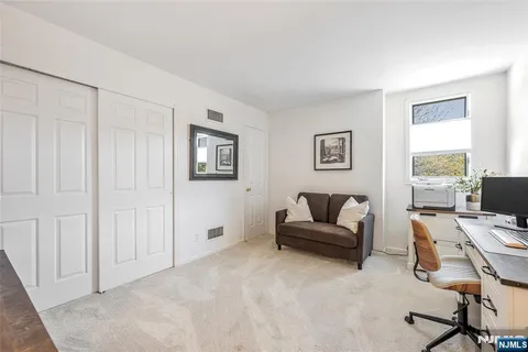 $880,000 | 57 Peach Hill Court, Ramsey, NJ 07446
