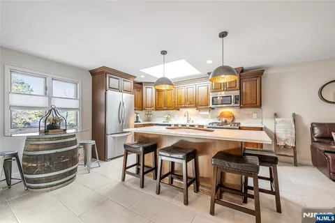 $880,000 | 57 Peach Hill Court, Ramsey, NJ 07446