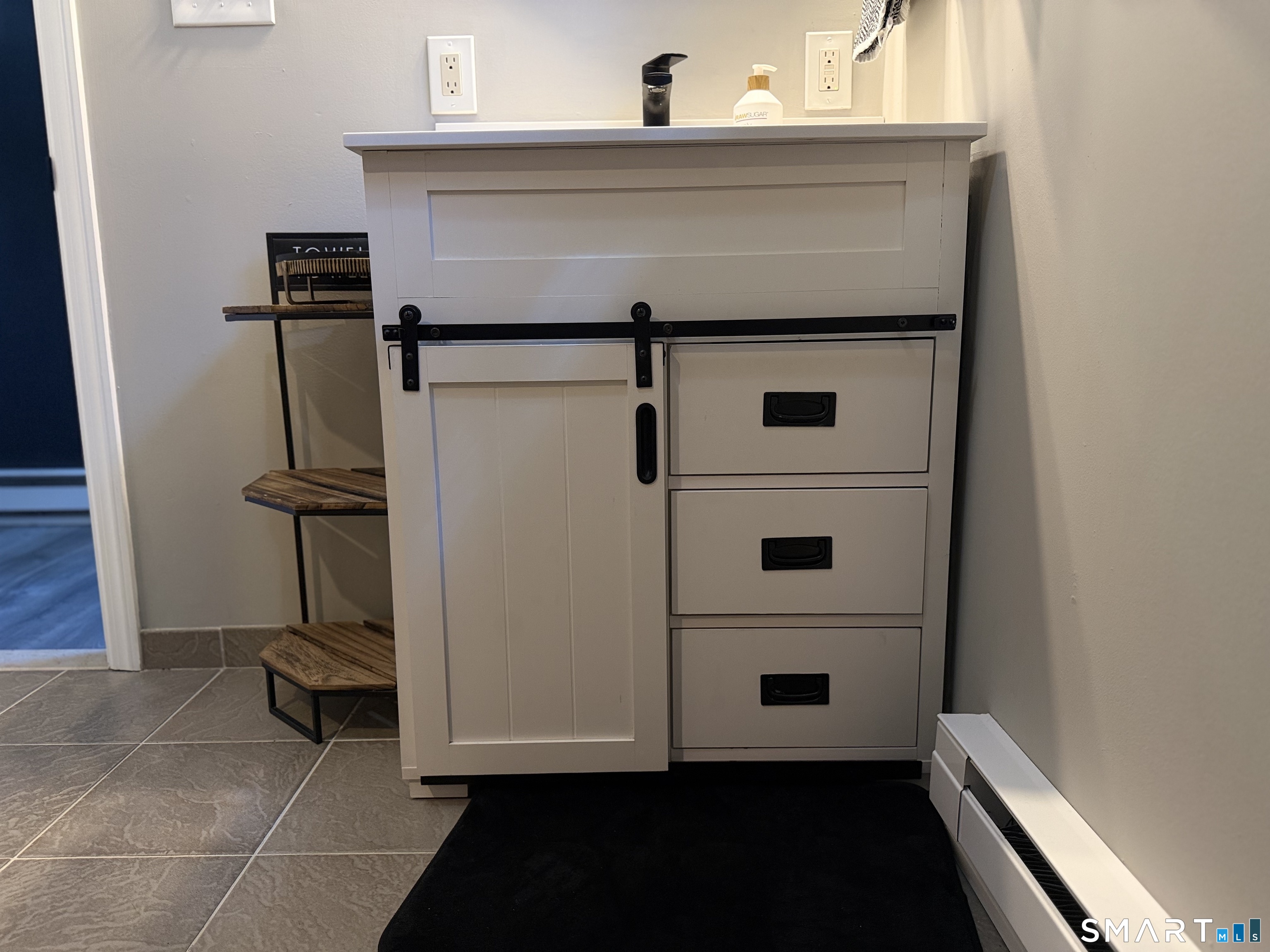 39 Candle Hill Road New Fairfield, CT 06812 - Photo 15 of 40