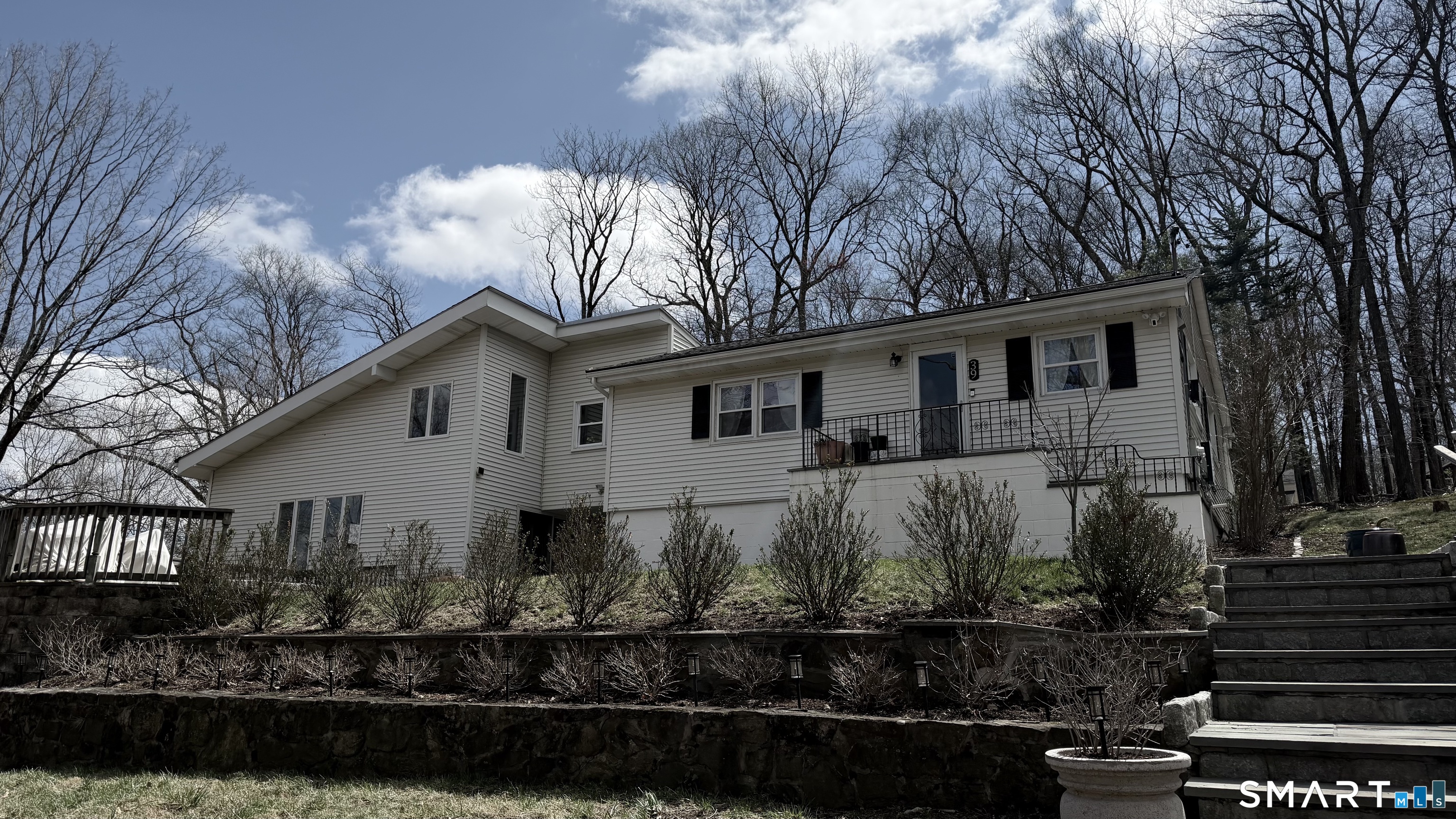 39 Candle Hill Road New Fairfield, CT 06812 - Photo 2 of 40