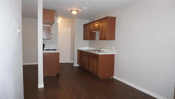 $1,450 | 2113 R. W. Bivens Lane, Unit 2115, Fort Worth, TX 76105