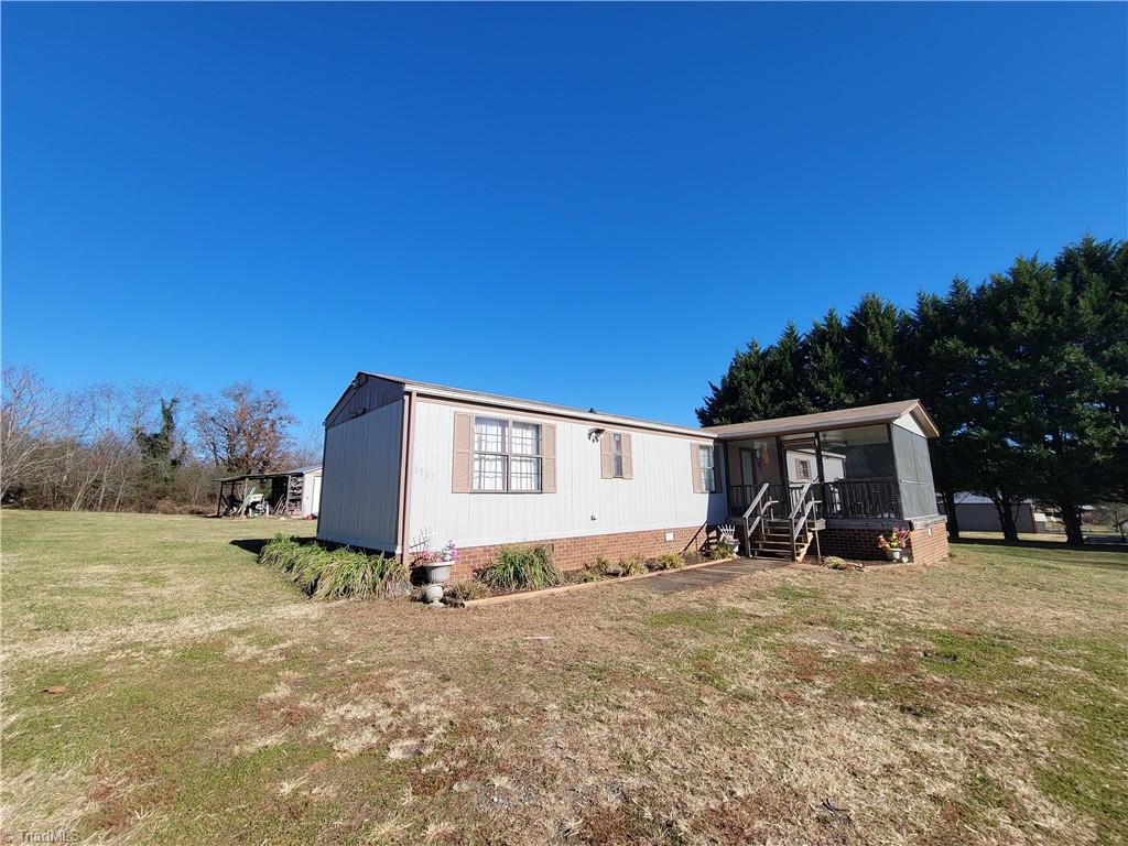 3903 Yellow Banks Road Hays, NC 28635 - Photo 4 of 24 Gallery Image 4
