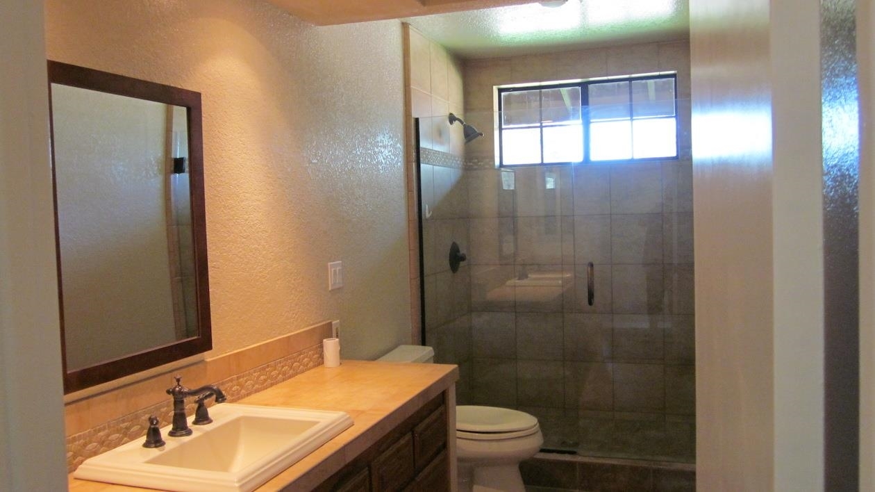 14002 Kelowna Road Valley Center, CA 92082 - Photo 17 of 24