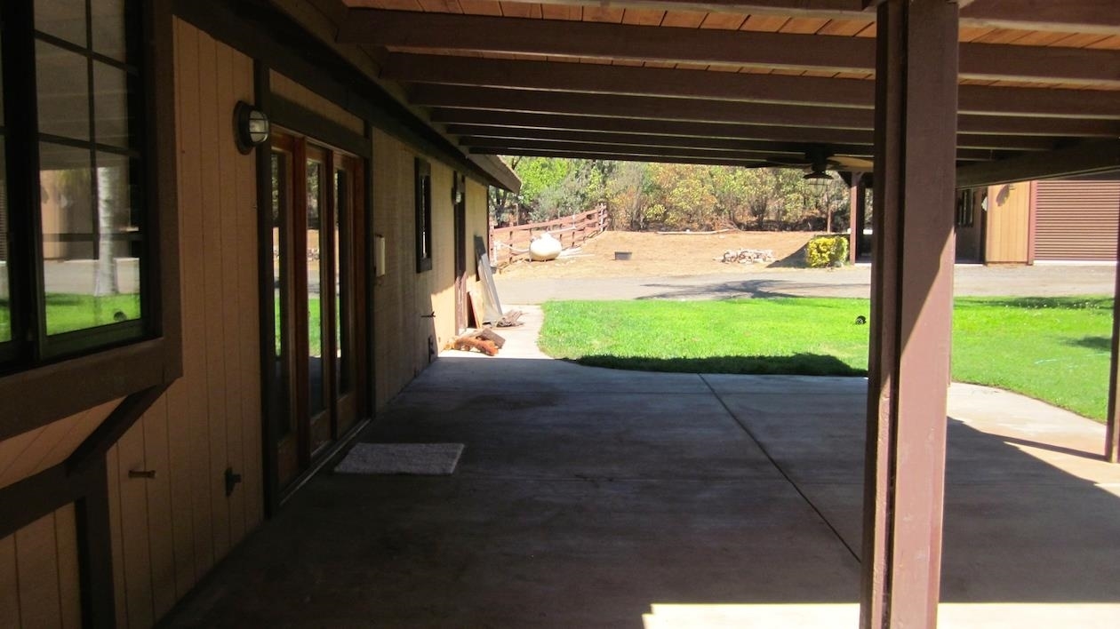 14002 Kelowna Road Valley Center, CA 92082 - Photo 21 of 24
