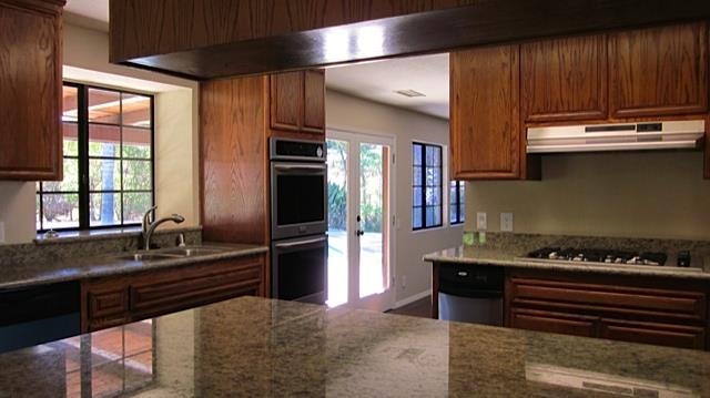 14002 Kelowna Road Valley Center, CA 92082 - Photo 5 of 24