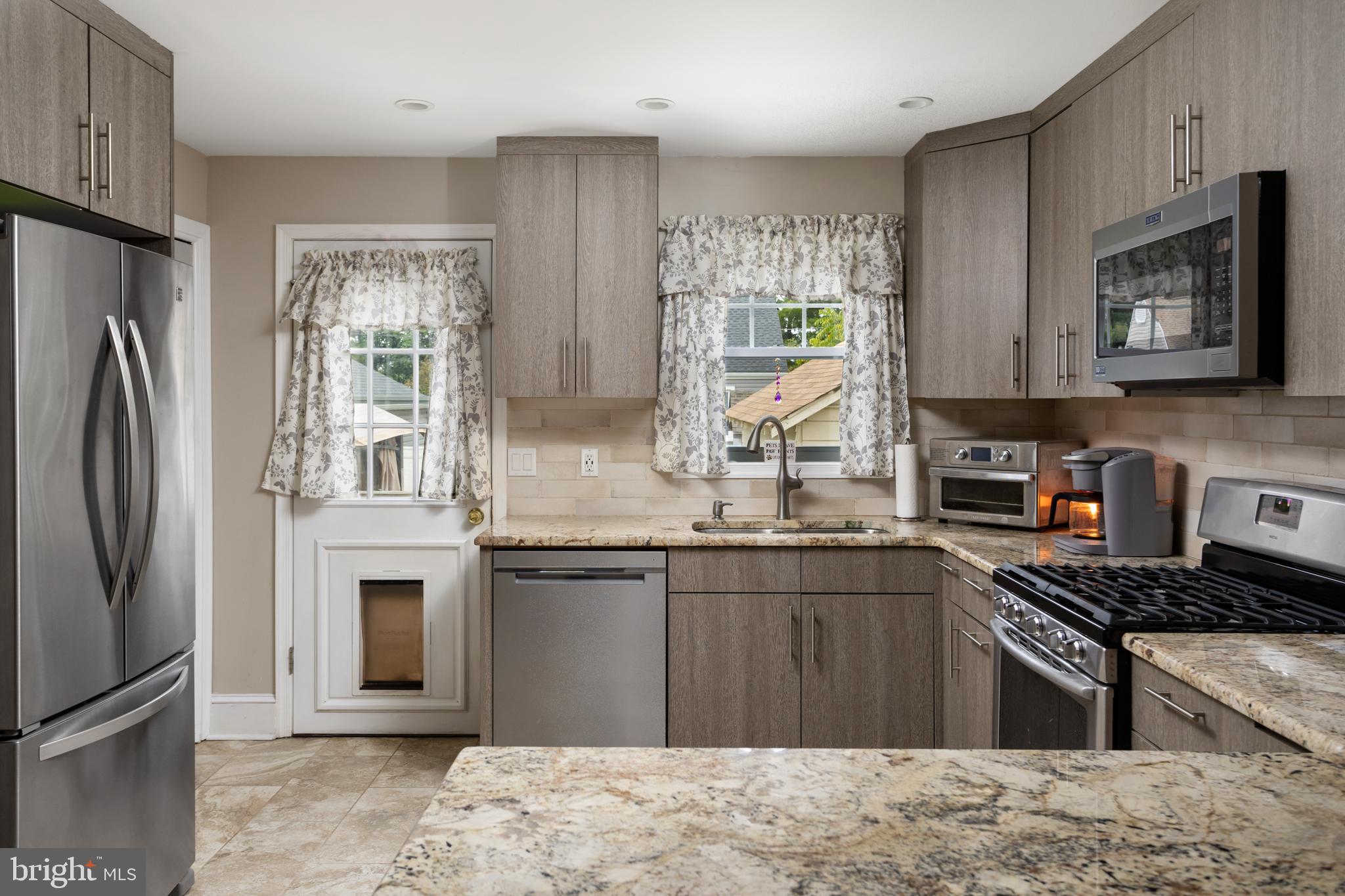 33 Madison Avenue Hamilton, NJ 08619 - Photo 14 of 37 Kitchen