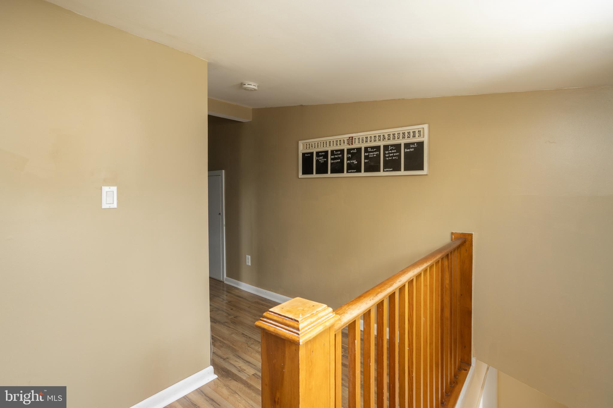 33 Madison Avenue Hamilton, NJ 08619 - Photo 21 of 37 Upstairs