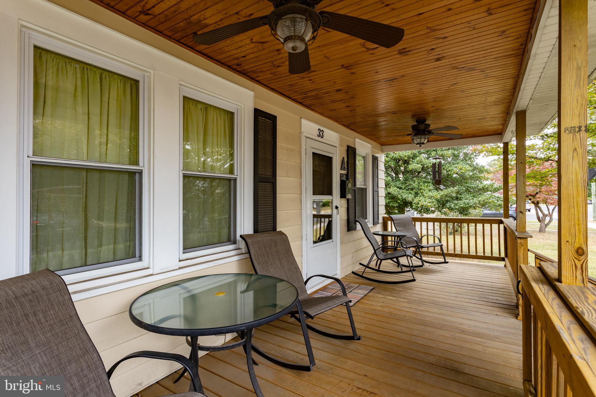 33 Madison Avenue Hamilton, NJ 08619 - Photo 4 of 37 Front Porch