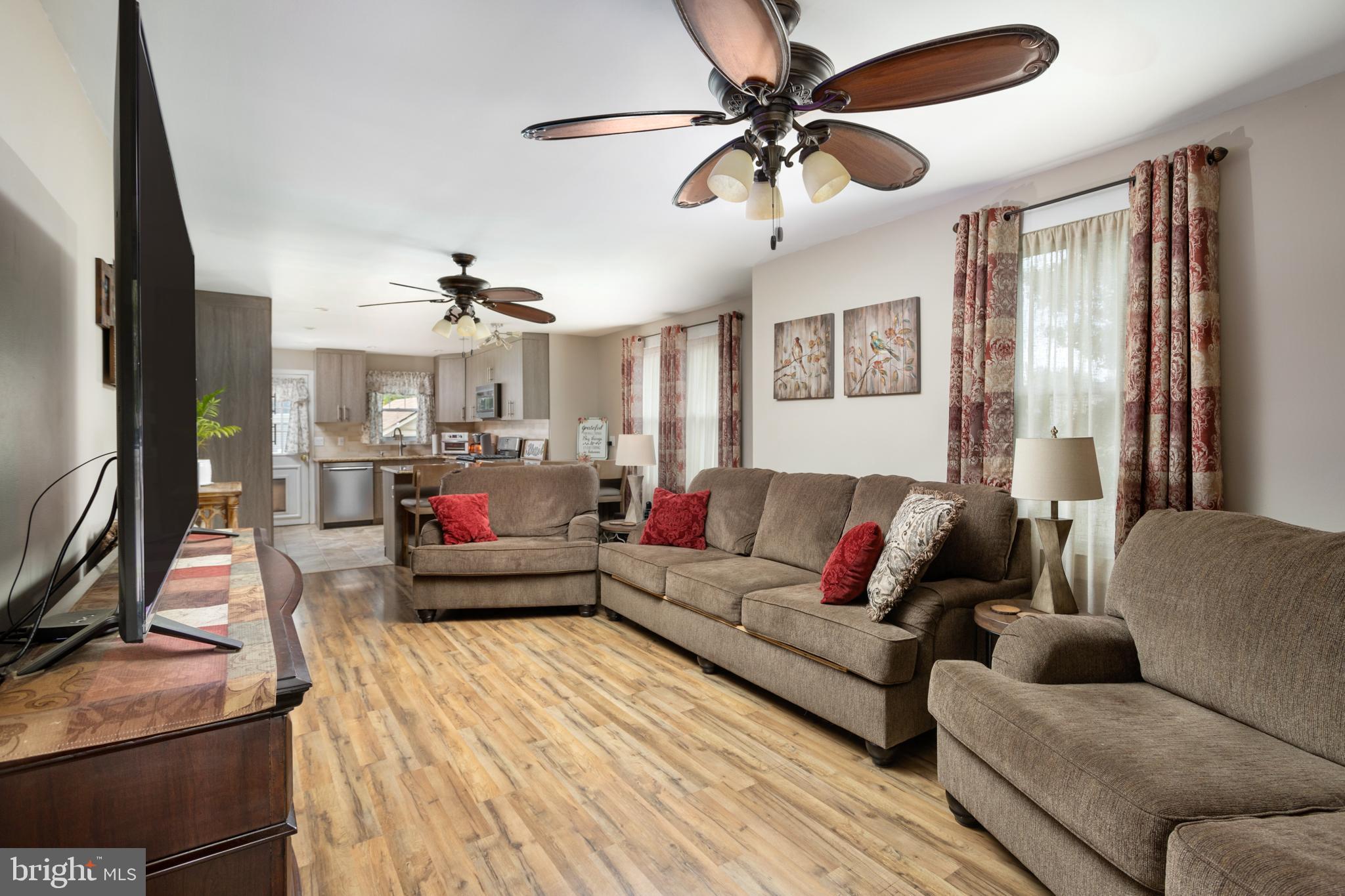 33 Madison Avenue Hamilton, NJ 08619 - Photo 9 of 37 Living Room