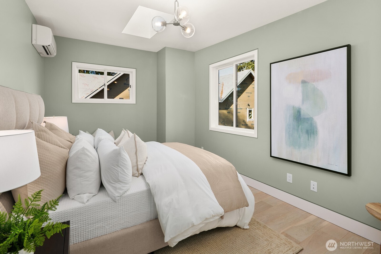 3949 West Barrett Lane Seattle, WA 98199 - Photo 16 of 33