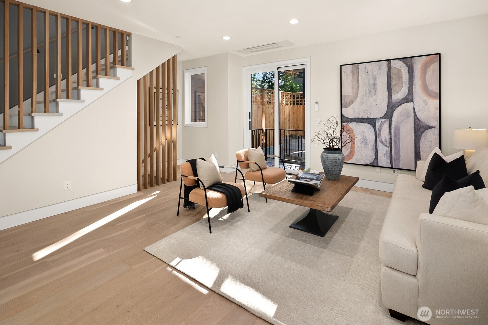 3949 West Barrett Lane Seattle, WA 98199 - Photo 7 of 33