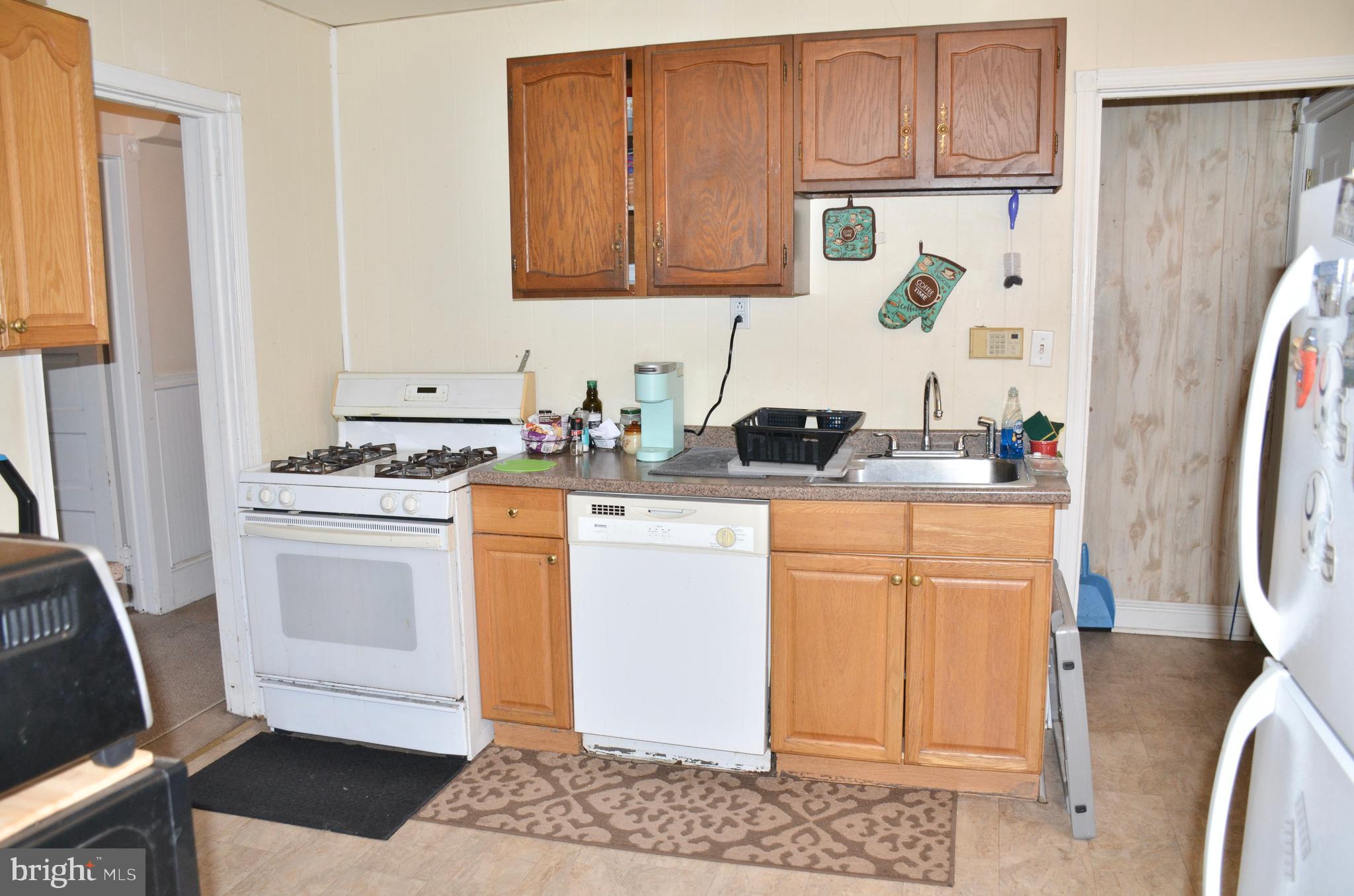 19 Deptford Road Glassboro, NJ 08028 - Photo 5 of 21 Gallery Image 5