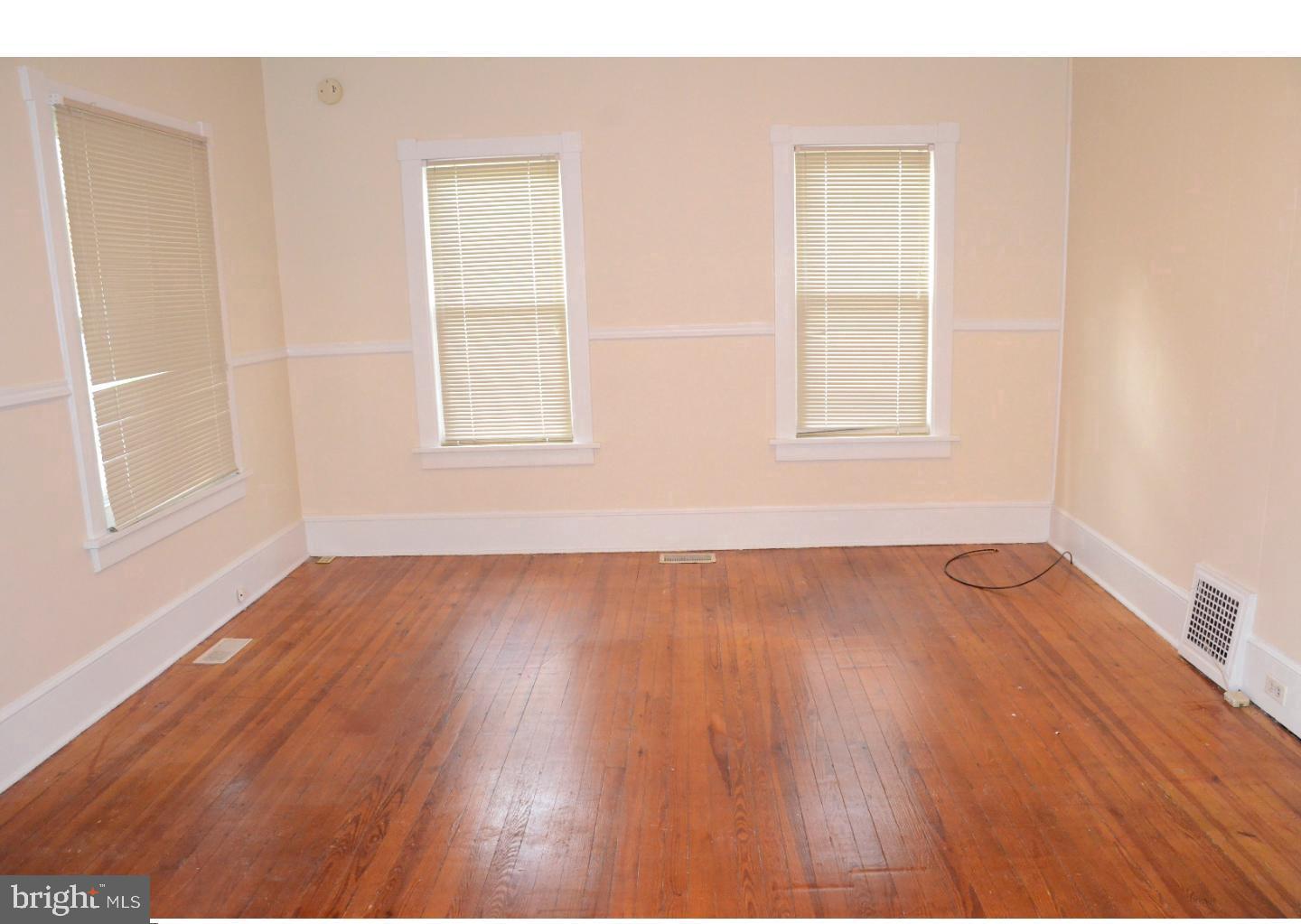 19 Deptford Road Glassboro, NJ 08028 - Photo 9 of 21 Gallery Image 9