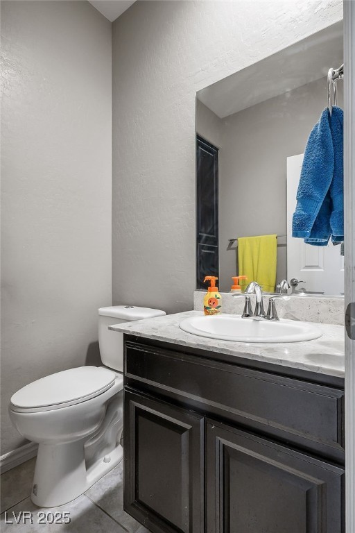 930 Silverbell Ridge Street Henderson, NV 89014 - Photo 15 of 42 half bath down