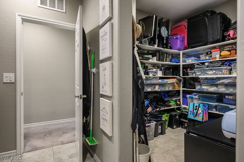 930 Silverbell Ridge Street Henderson, NV 89014 - Photo 28 of 42 within laundry room