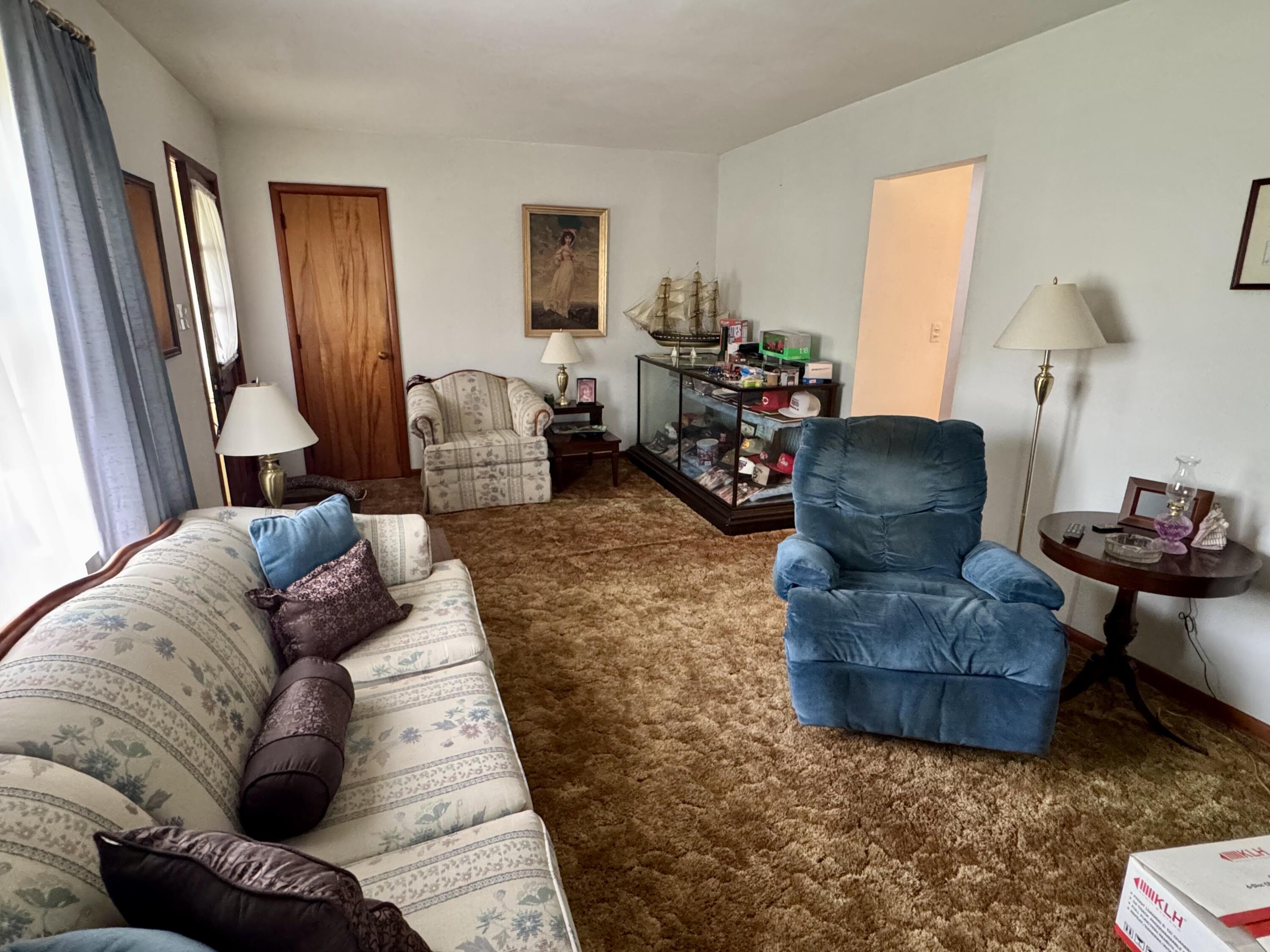 2156 Shrine Road Springfield, OH 45502 - Photo 15 of 22 IMG_2343
