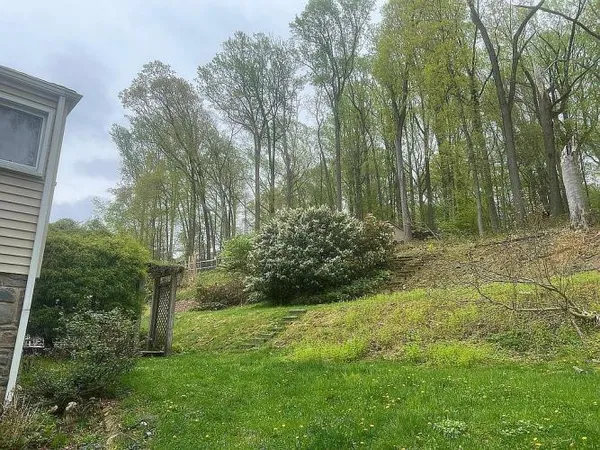 $778,500 | 492 Howellville Road, Berwyn, PA 19312