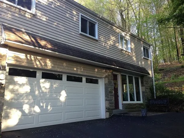 $778,500 | 492 Howellville Road, Berwyn, PA 19312